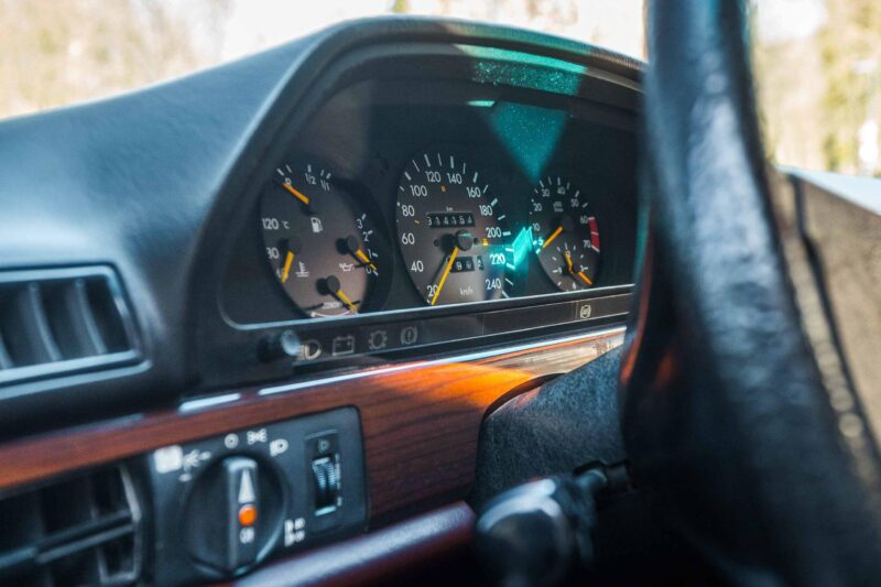 Mercedes Benz 380SE Diplomatenfahrzeug – Bild 7